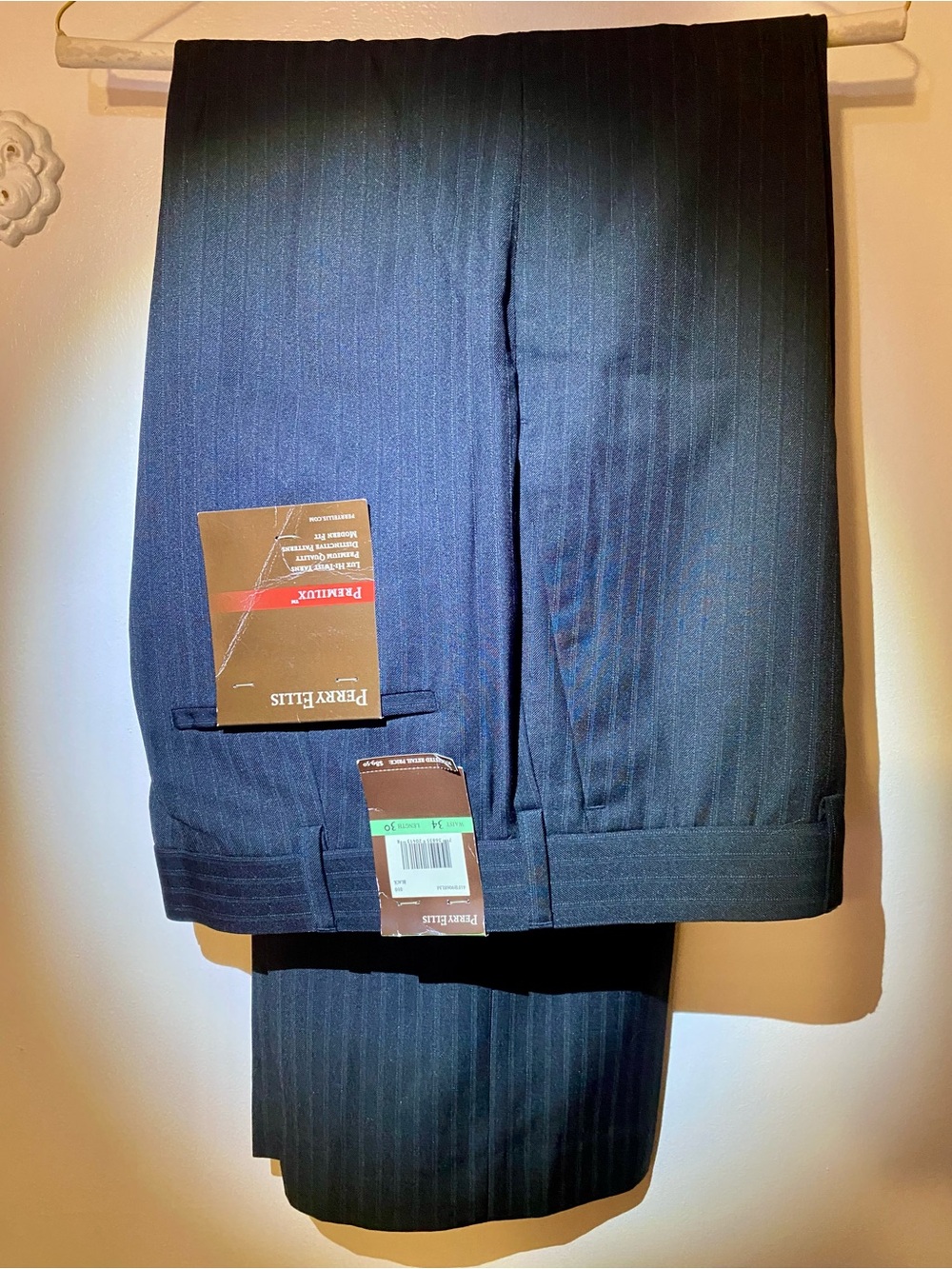 "Perry Ellis" Men's dress pants Size : 34/30 black/,gray pin stripes NWT